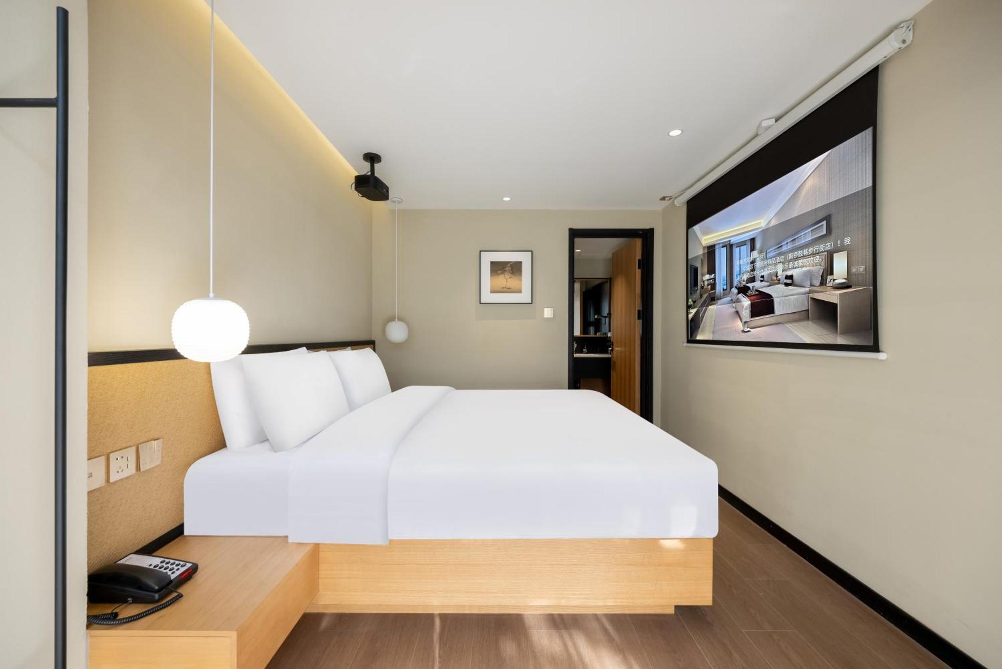 Beijing Tangfu Nanluoguxiang Wang Fu Jing Forbidden City Snack Street Hotel,1 Stop Walking To Airport Express,3 Stop To Tiananmen&Free Laundry Dry Service &Professional Free Tour Ticket Service With English Speaking Staff Exterior foto