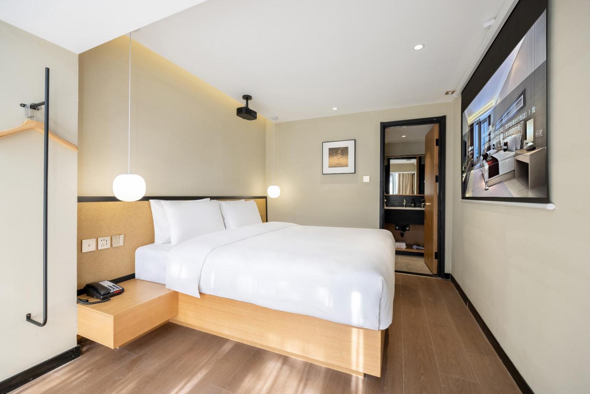 Beijing Tangfu Nanluoguxiang Wang Fu Jing Forbidden City Snack Street Hotel,1 Stop Walking To Airport Express,3 Stop To Tiananmen&Free Laundry Dry Service &Professional Free Tour Ticket Service With English Speaking Staff Exterior foto