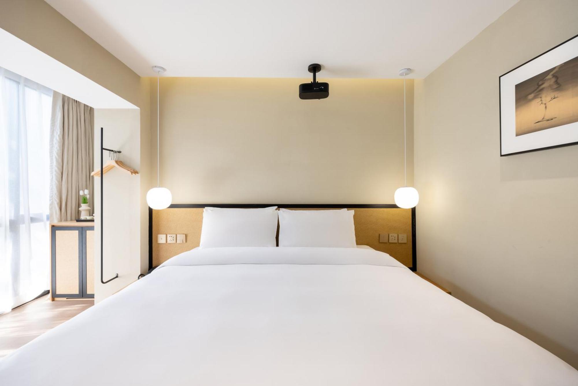 Beijing Tangfu Nanluoguxiang Wang Fu Jing Forbidden City Snack Street Hotel,1 Stop Walking To Airport Express,3 Stop To Tiananmen&Free Laundry Dry Service &Professional Free Tour Ticket Service With English Speaking Staff Exterior foto
