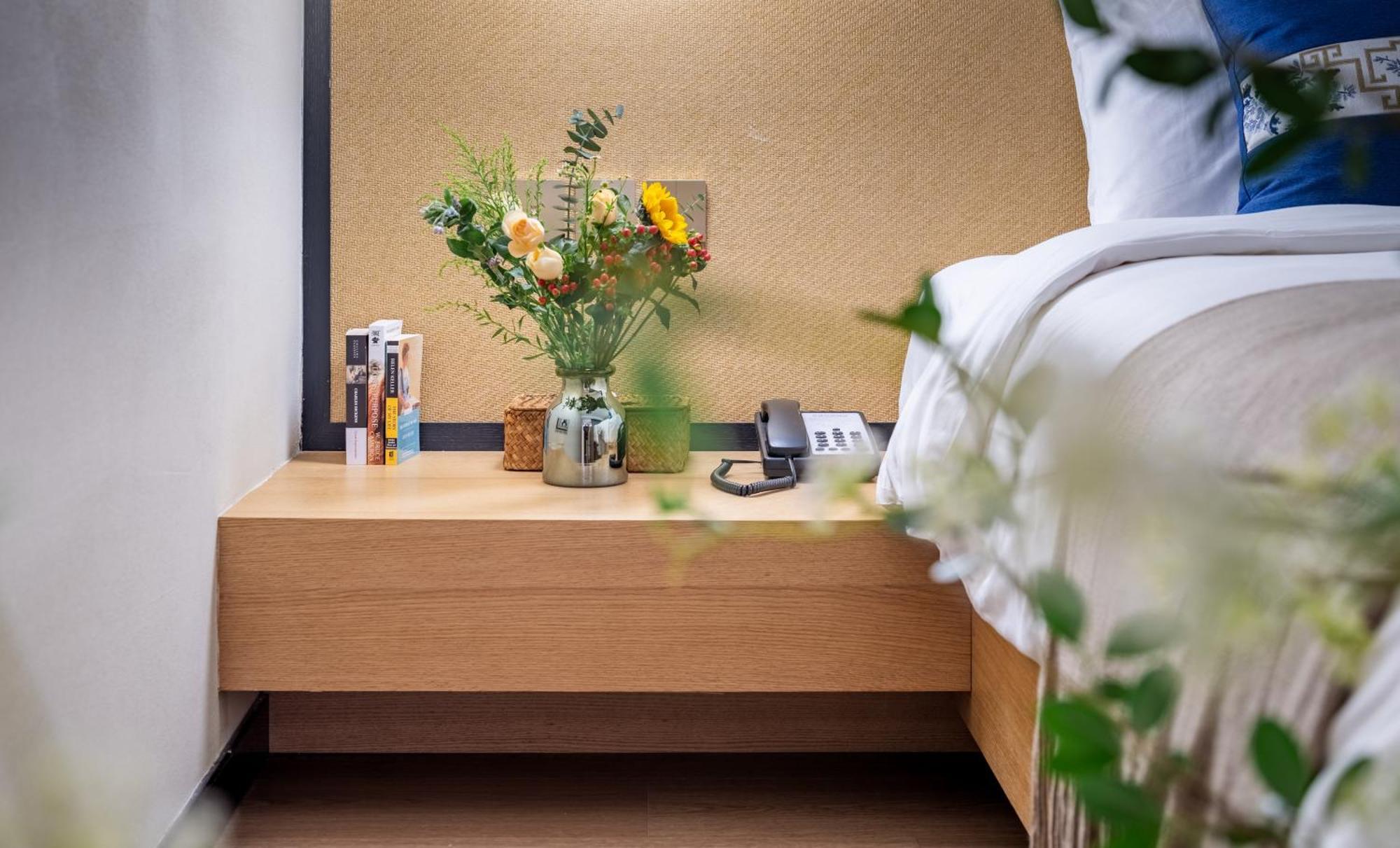 Beijing Tangfu Nanluoguxiang Wang Fu Jing Forbidden City Snack Street Hotel,1 Stop Walking To Airport Express,3 Stop To Tiananmen&Free Laundry Dry Service &Professional Free Tour Ticket Service With English Speaking Staff Exterior foto