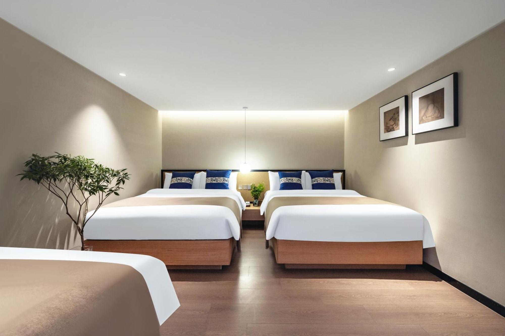 Beijing Tangfu Nanluoguxiang Wang Fu Jing Forbidden City Snack Street Hotel,1 Stop Walking To Airport Express,3 Stop To Tiananmen&Free Laundry Dry Service &Professional Free Tour Ticket Service With English Speaking Staff Exterior foto